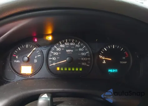 2003 Chevrolet Venture Warner Bros. Edition z USA, uszkodzony, nr VIN 1GNDV13E83D130368